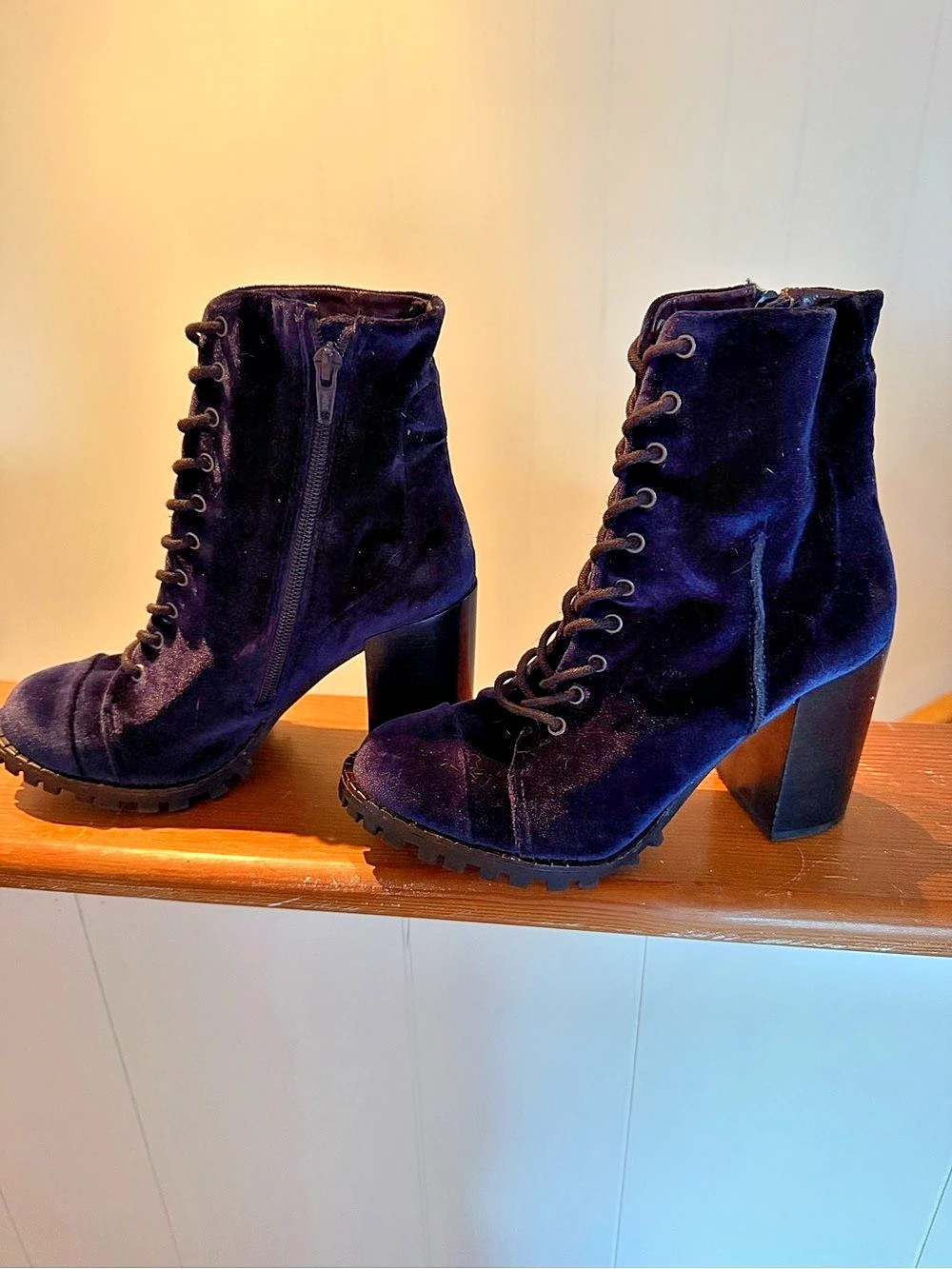 REPORT Signature Velvet Lace-Up Heels US 6